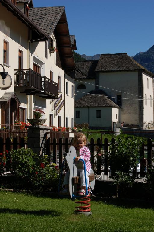 Albergo Edelweiss Crodo Exterior foto